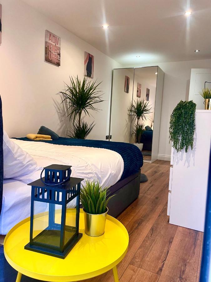 Smart/ Modern One Bedroom Flat Пърли Екстериор снимка